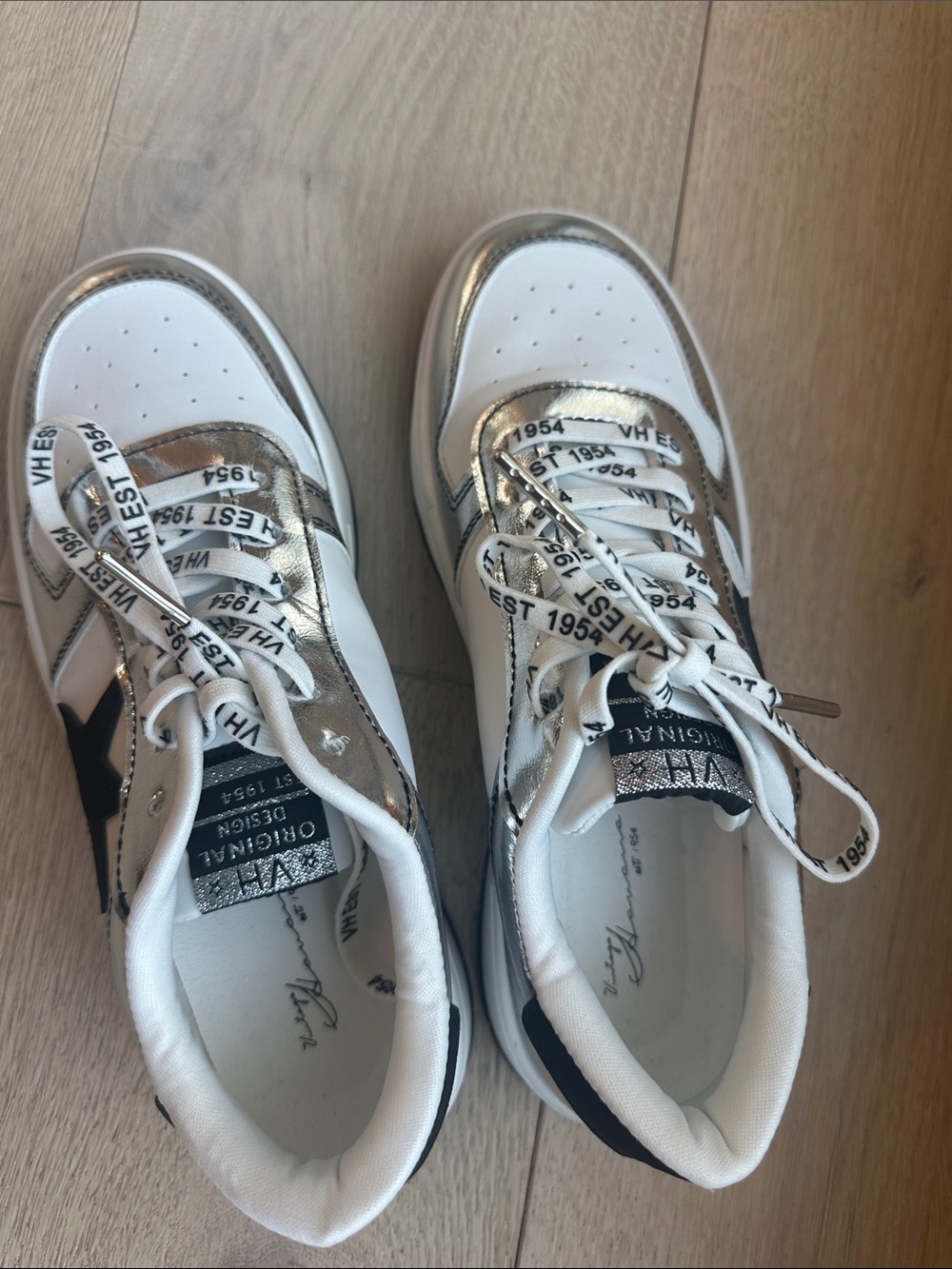 Vintage Havana Silver and Black Low-Top Sneakers - Picture 8 of 8